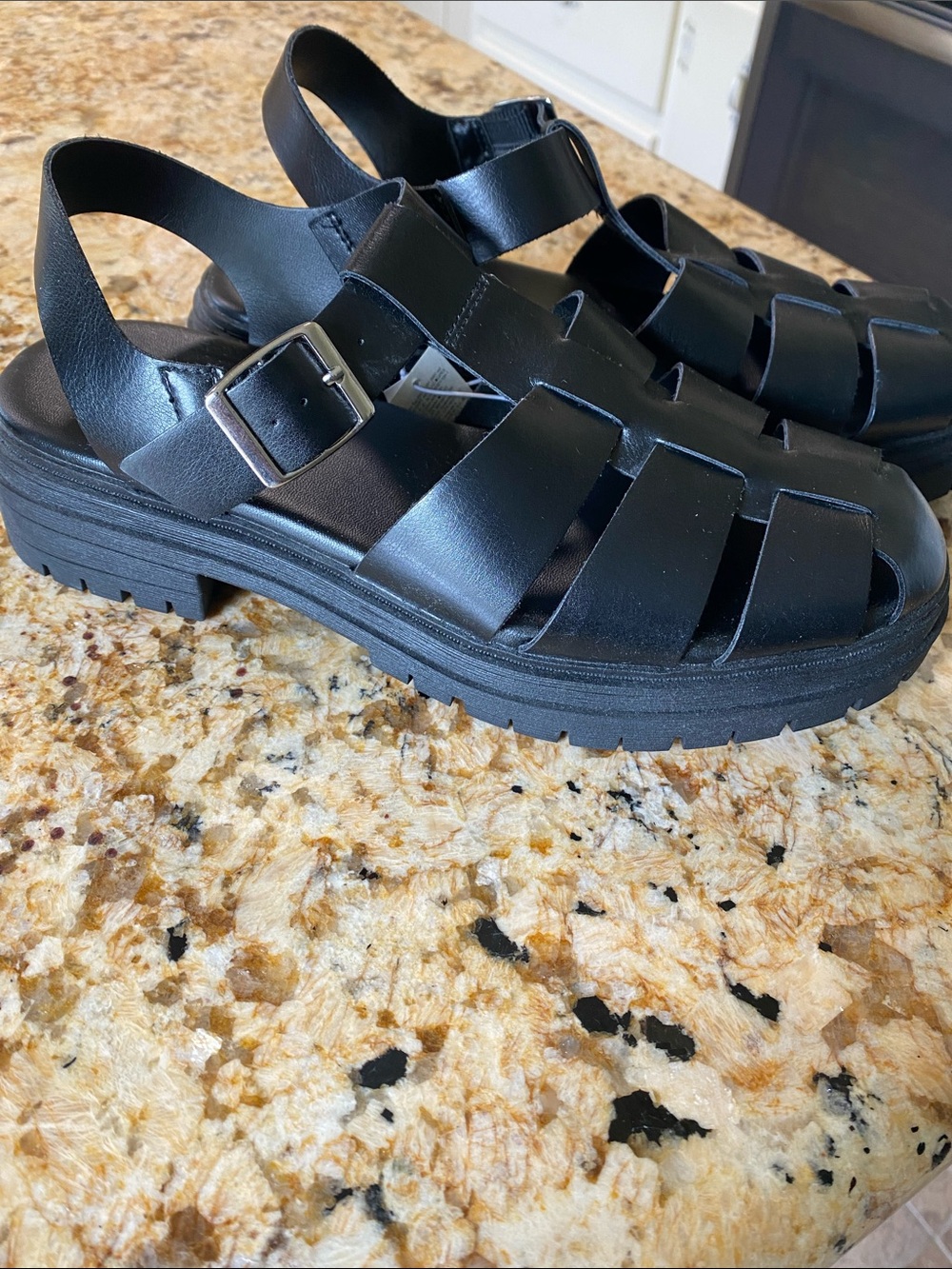 NWT Old navy Black Platform Sandals - Picture 2 of 5